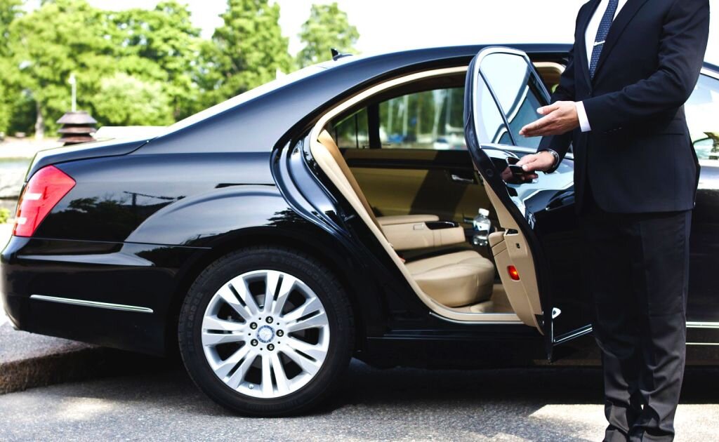 Journey in Grandeur: Long Distance Chauffeur Excellence